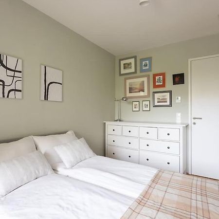 Dream Apartment - Central And Quiet With Ac And Free Parking Garage Wina Bagian luar foto