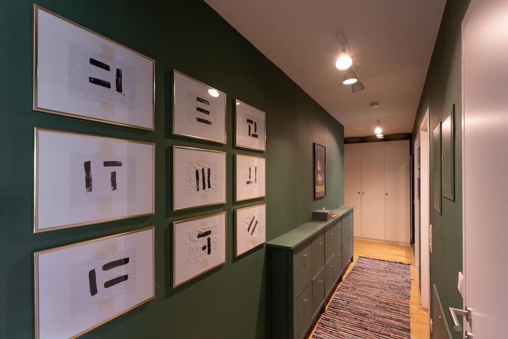 Dream Apartment - Central And Quiet With Ac And Free Parking Garage Wina Bagian luar foto