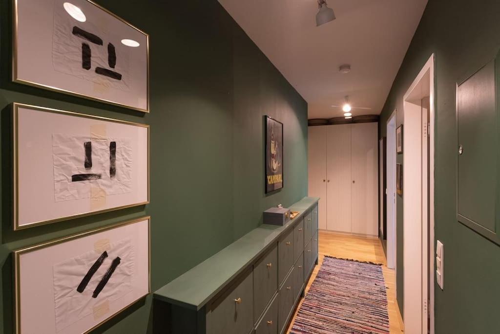 Dream Apartment - Central And Quiet With Ac And Free Parking Garage Wina Bagian luar foto